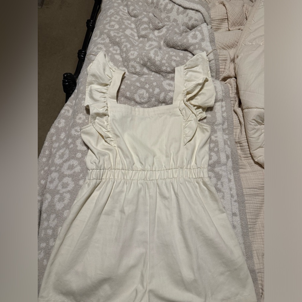 Adorable boutique romper! I lost weight and just can’t wear it anymore!